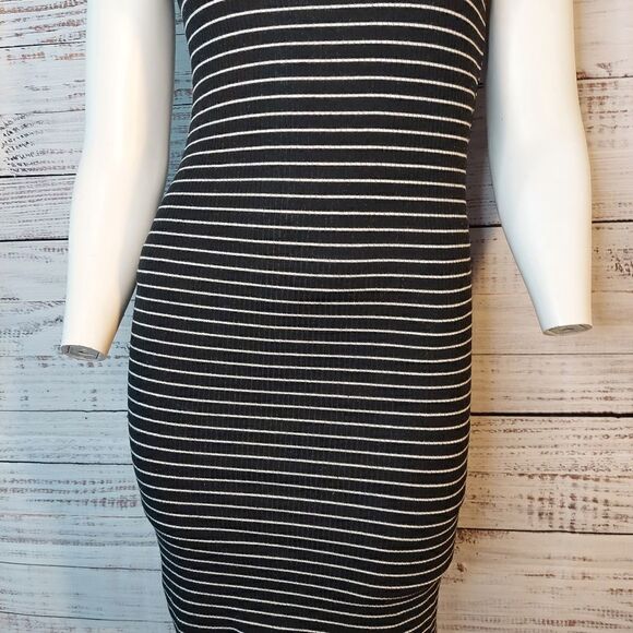 Sexy Black & White Striped Sleeveless Tank Dress - Picture 8 of 10